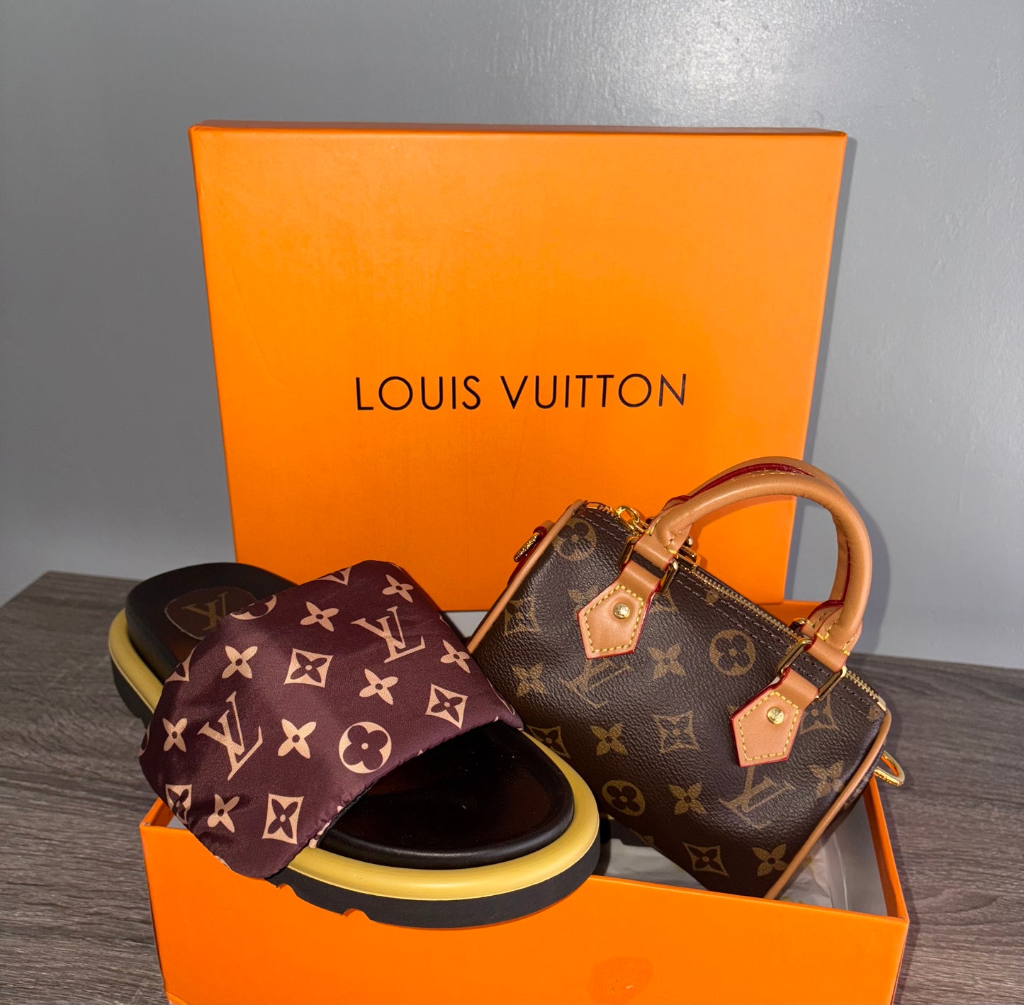 Brown Loui 16CM Set