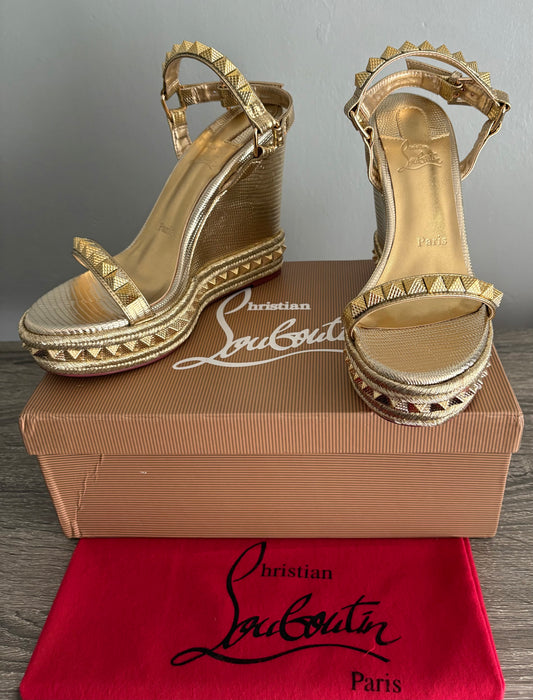 Gold Studded Loubs